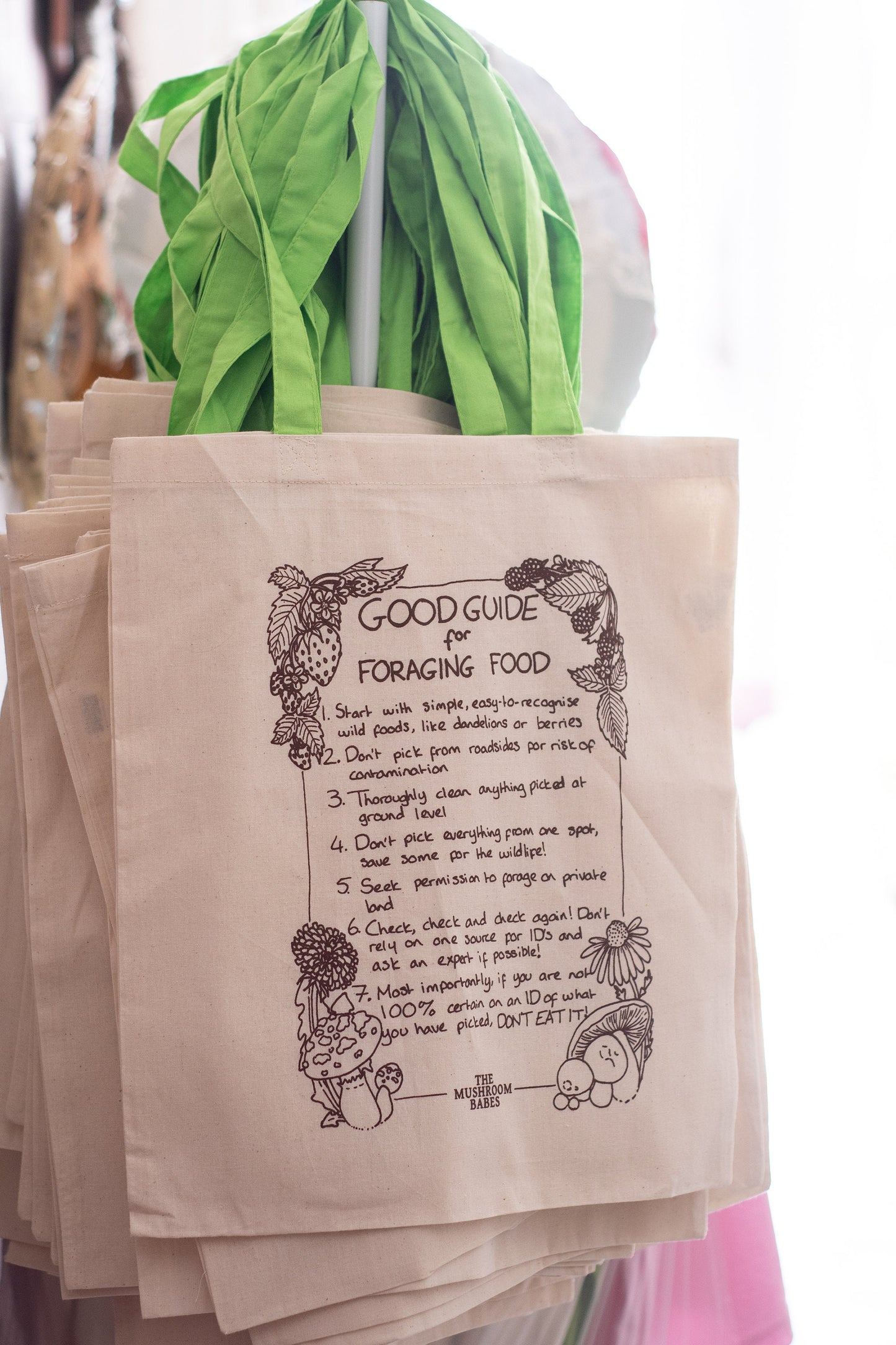 Good Guide For Foraging Food Tote Bag